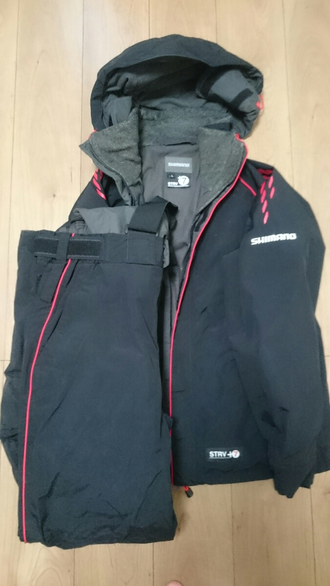 再出品 値下げ シマノ フィッシングスーツ 防寒上下 Ｌサイズ 引っ掛け跡有り 