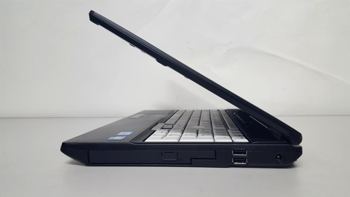 富士通】LIFEBOOK A572/E Core i5-3320M 2.6GHz メモリ4G 250GB DVDROM