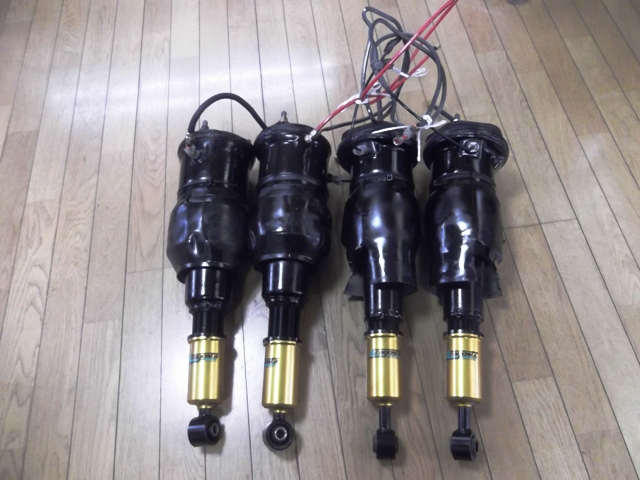 アラゴスタ　ARAGOSTA　トヨタ　セルシオ　UCF31 エアサス　車高調　減衰調整付