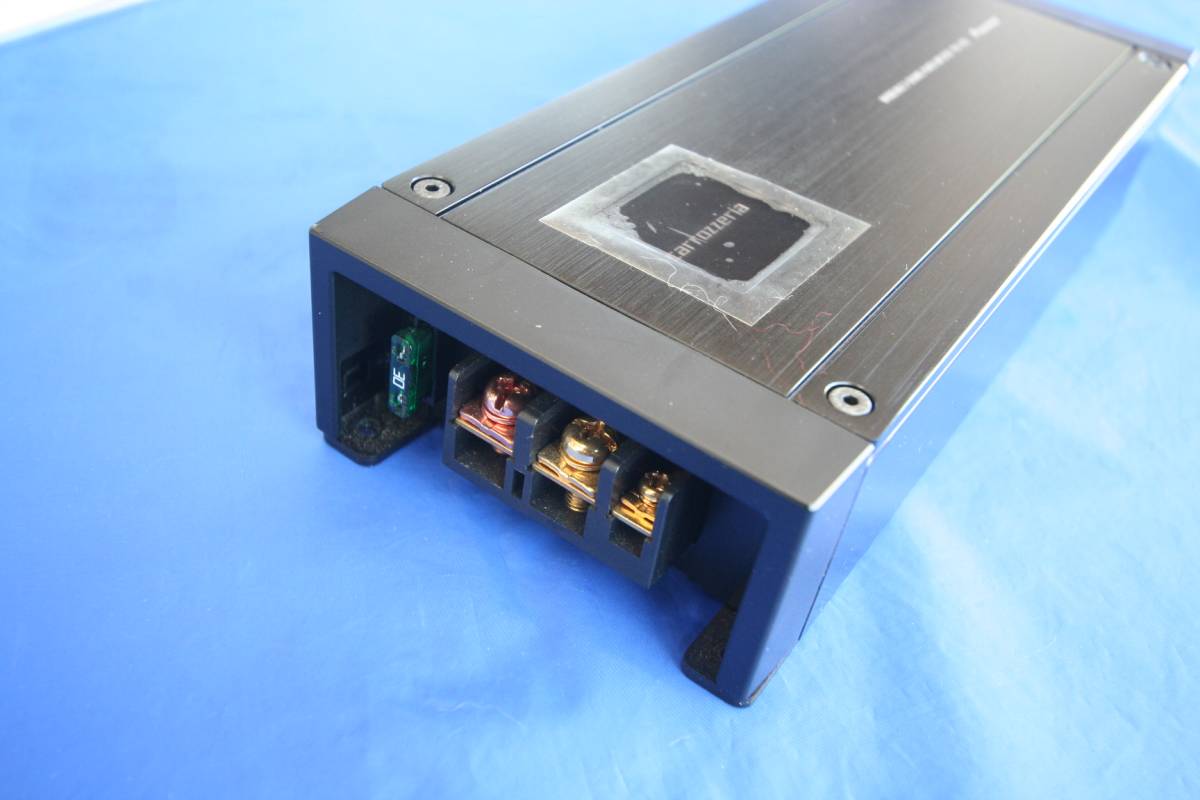 カロッツェリア パワーアンプ Pioneer PRS-D700 中古美品 PRS-D700 パワー