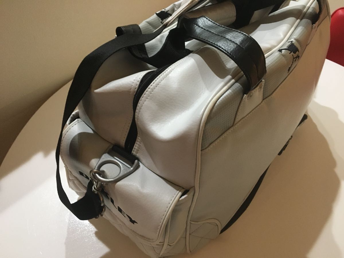 中古！オークリースカル ボストンバック ホワイト