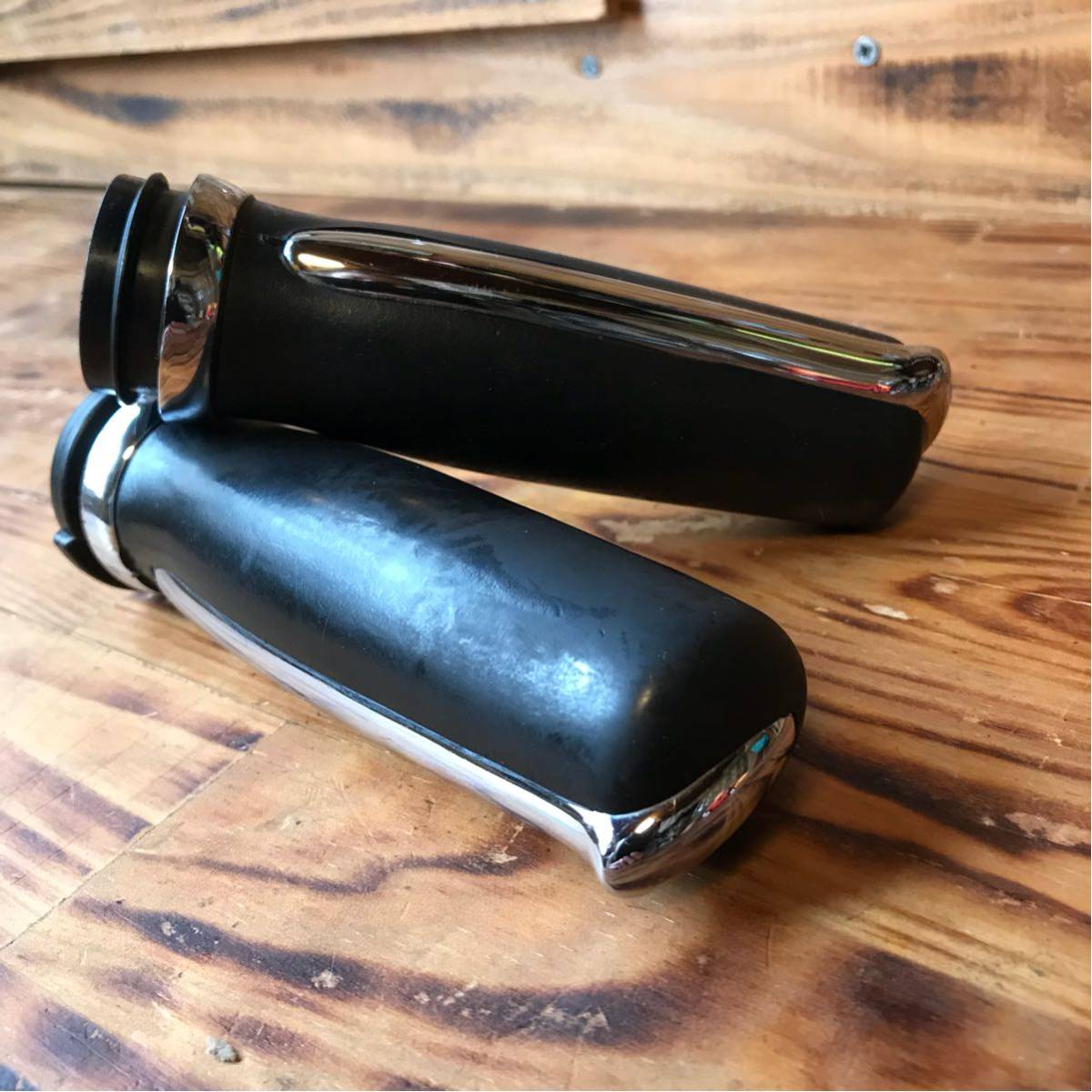 H-D純正オプションハンドルグリップ FLHX 10年式★ハーレー 格安！_2