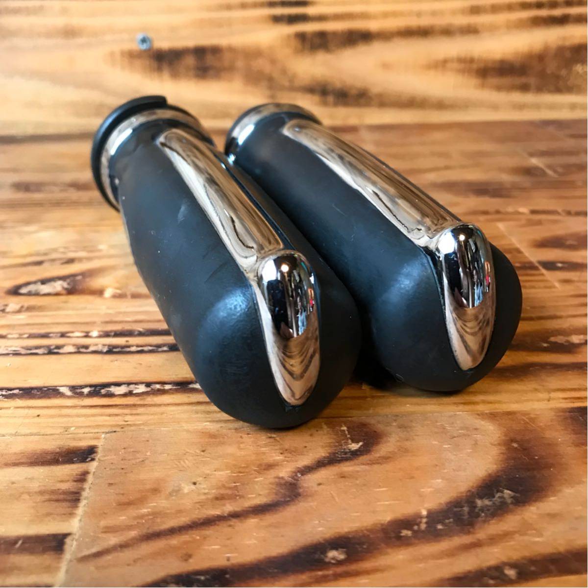 H-D純正オプションハンドルグリップ FLHX 10年式★ハーレー 格安！_6