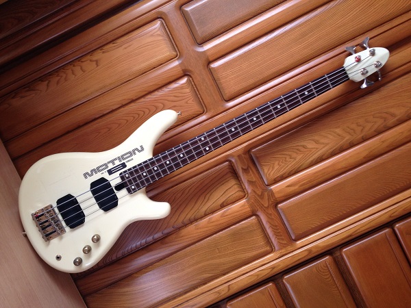 ヤマハ ミディアムスケールベース！ YAMAHA ヤマハ Electric Bass MB
