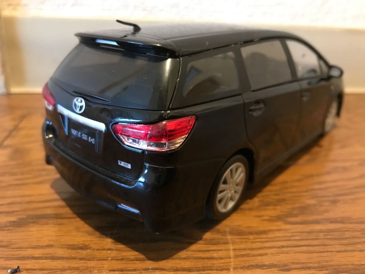 1/24 トヨタ 2代目ウィッシュ WISH カラーサンプル 非売品 ミニカー 