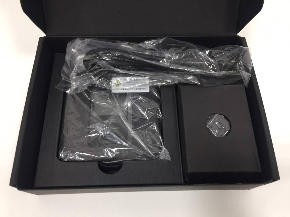 ■391 FUJISOFT Mobile Router FS030W 箱あり 開封済 モバイル ルーター