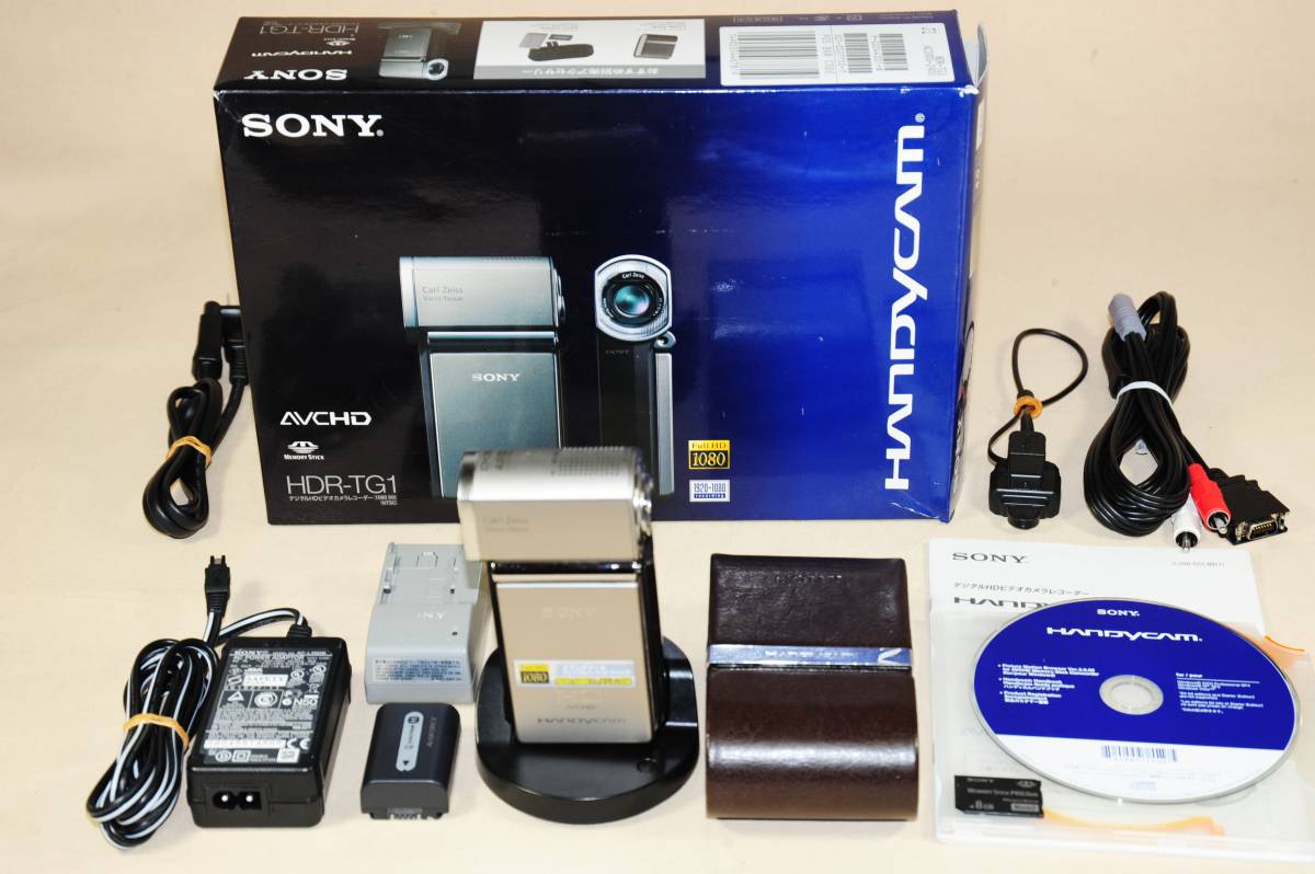 SONY　超小型ハイビジョンカメラ　HDR-TG1 と附属品一式
