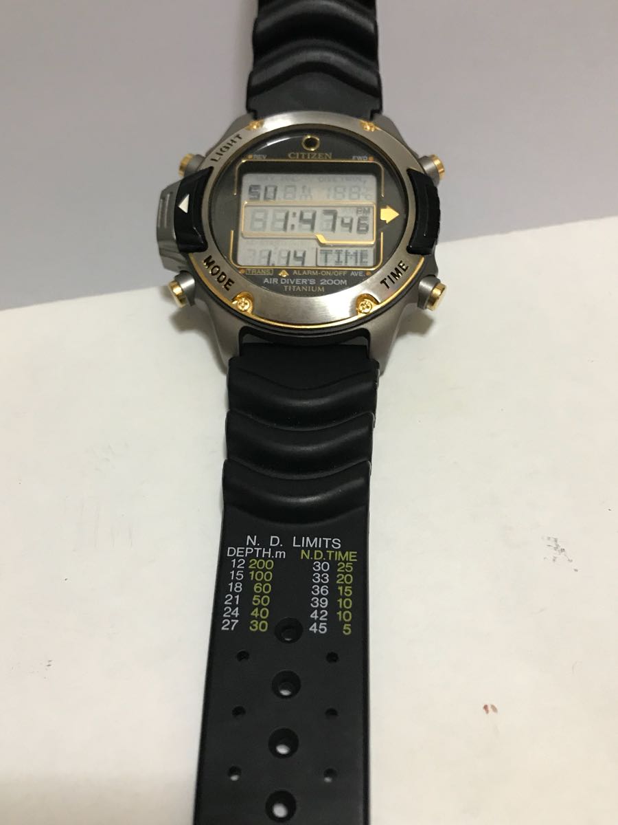 200m DIVER