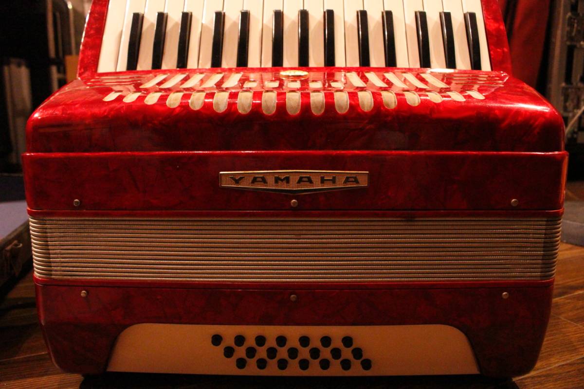 ヤマハ アコーディオン YAMAHA ヤマハ アコーディオン 30鍵盤 YA-18 