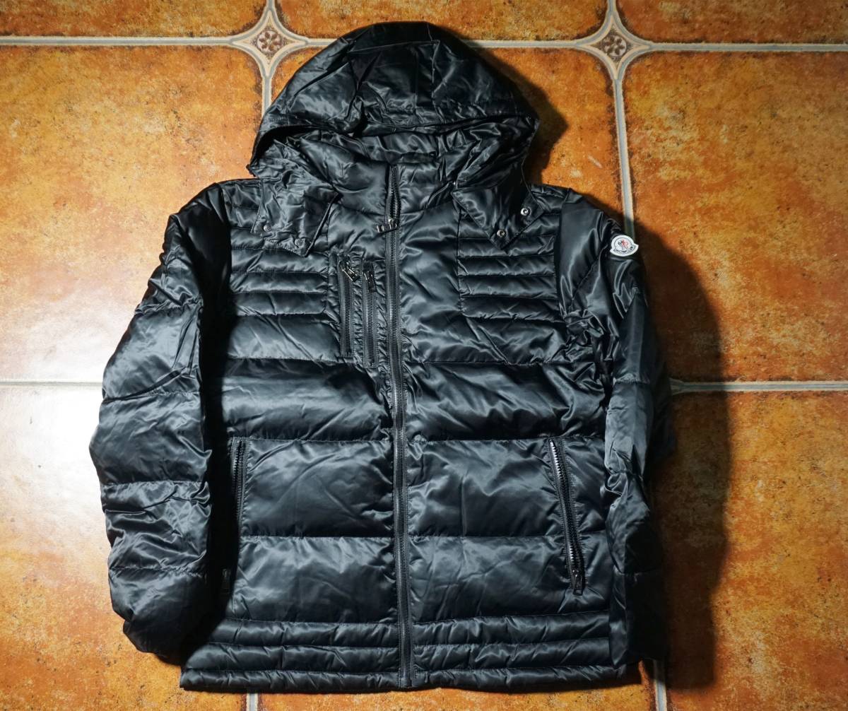 MONCLER ダウンジャケット モンクレール 防寒 ダウンジャケット サイズ 