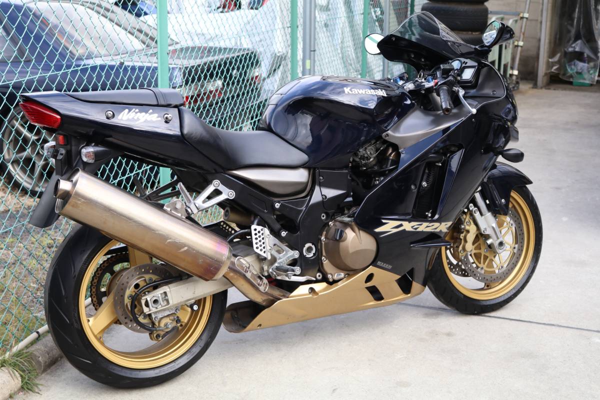 ☆2日間限定価格☆ZX-12R NINJA B型 人気の黒金 マレーシア仕様 631