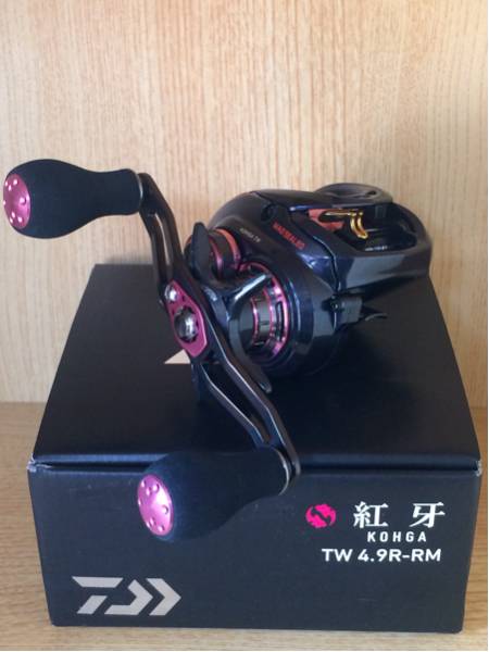 DAIWA（ダイワ） '17 紅牙 TW 4.9L-RM (G) [90] : かめや釣具 - 通販