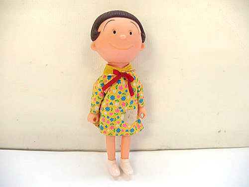 180759a【レトロなワカメちゃん人形】着せ替え人形/サザエさん/レア/稀少品/お洋服スナップボタン仕様/年代物/アンティーク