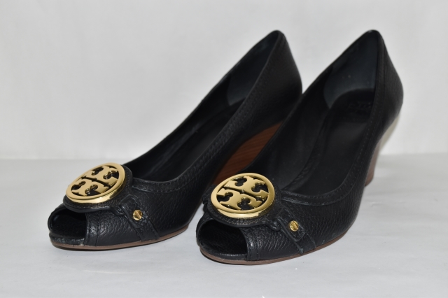 TORY BURCH トリーバーチ 黒 パンプス オープントゥ ウェッジソール