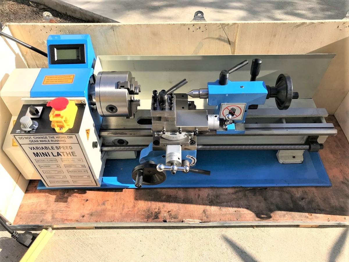 無段変速小型旋盤　CJ0618A　550W　卓上旋盤　MINI LATHE　付属品多数　日本語説明書付き　未使用品 Yahoo!オークション - 無段変速 小型 旋盤 CJ0618A 550W 卓上 ミニ 旋