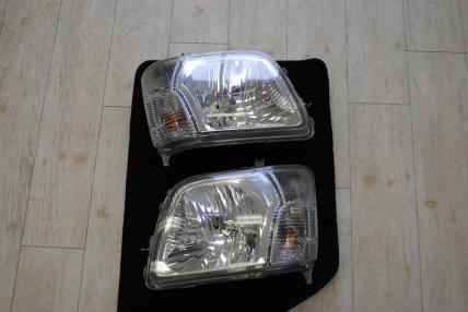 S321V ハイゼットバン ヘッドライト左右
