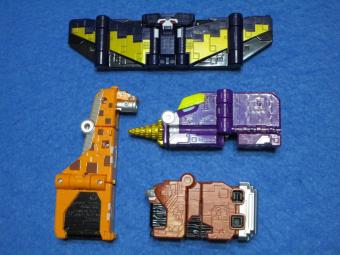 中古！即決！動物戦隊ジュウオウジャー キューブウエポン 動物武装 キューブコウモリ＋キューブキリン＋キューブクマ＋キューブモグラ 動物戦隊ジュウオウジャー ジュウオウキューブウエポンEX
