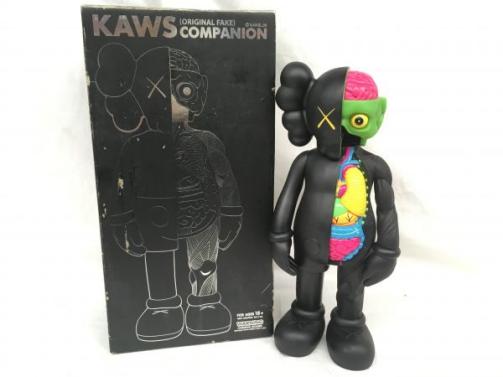 KAWS フィギュアのYahoo!オークション(旧ヤフオク!)の相場・価格を見る