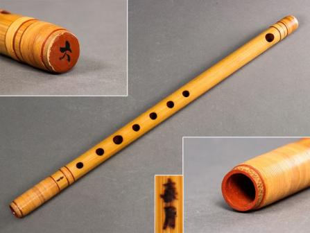 R777. 和楽器 喜月銘 天地巻 七穴 内朱塗 篠笛 全長44.3