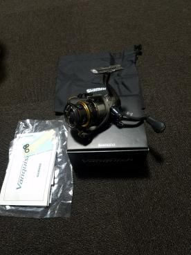 美品　16ヴァンキッシュ 2500HGS シマノ_1