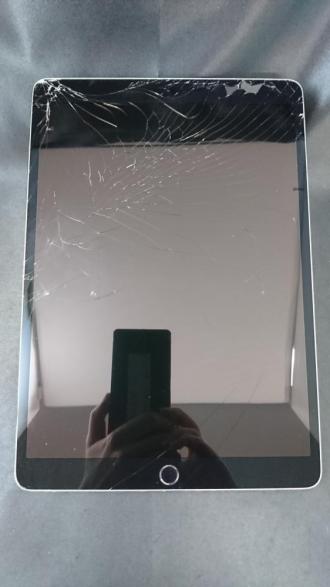 702【ジャンク品】 iPad PRO 10.5インチ 64GB Wi-Fi スペースグレイ