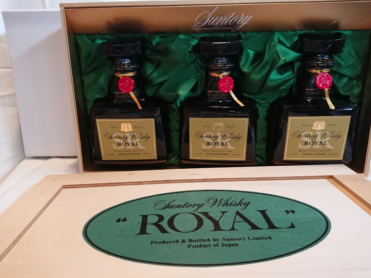 飲料・酒 サントリー ローヤル 720ml 43% 特級含む3本セット