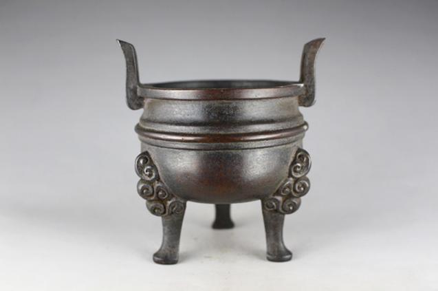 銅 細工 竹節薫炉 茶卓薫香炉 檀香炉 香道具 装飾品 工芸品 美術品 置物 極美古銅香炉 質感 在銘 細工三足官帽耳炉銅香炉QYT009026 古銅耳付三