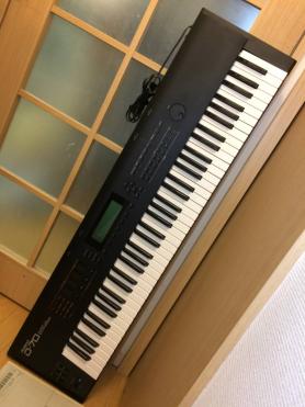 Roland D-70 シンセサイザー ハードケース付属 鍵盤楽器 Roland D-70 シンセサイザー ジャンク D-70 Roland 8-143Roland