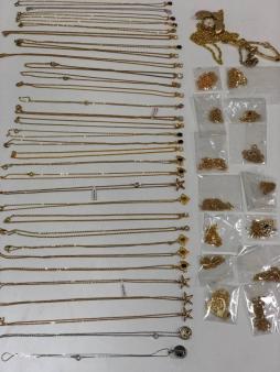 【人気定番，豊富な】 4757 綺麗なアクセサリー多数 メッキアクセサリーおまとめ リング/ネックレス/トップ(その他)｜売買されたオークション情報、yahooの商品情報をアーカイブ公開 - オークファン その他