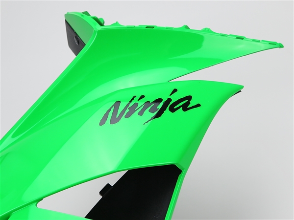 くーページ 2026年最新Yahoo!オークション ♪ZX-6R/'09 純正 右側 サイドカウル 美品 (