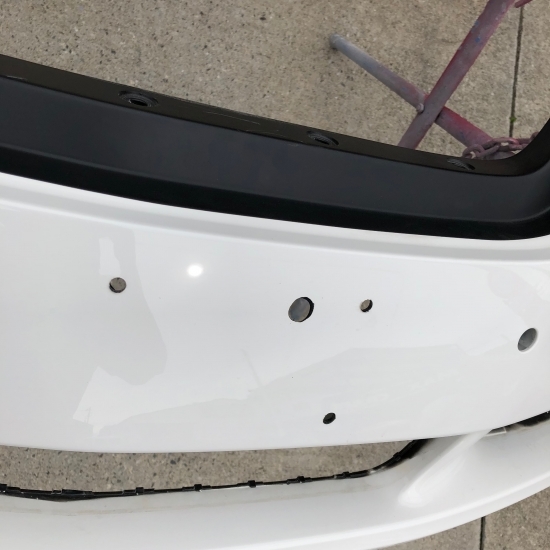 ベントレー コンチネンタルＧＴ フロントバンパー 3W8807677A