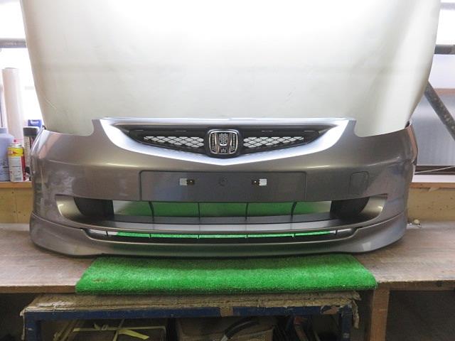 中古] H15/4 ホンダ フィット LA-GD3 フロントバンパー 品番/71101-SAA