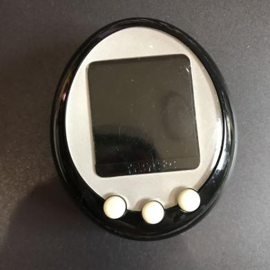 ジャンク品　たまごっち プラスカラー(ブラック) たまごっちプラスカラー たまごっち ブラック 中古 【公式通販】