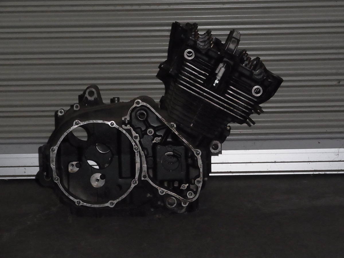 エンジン CBX400F クランクケース CBX400F クランクケース シリンダー