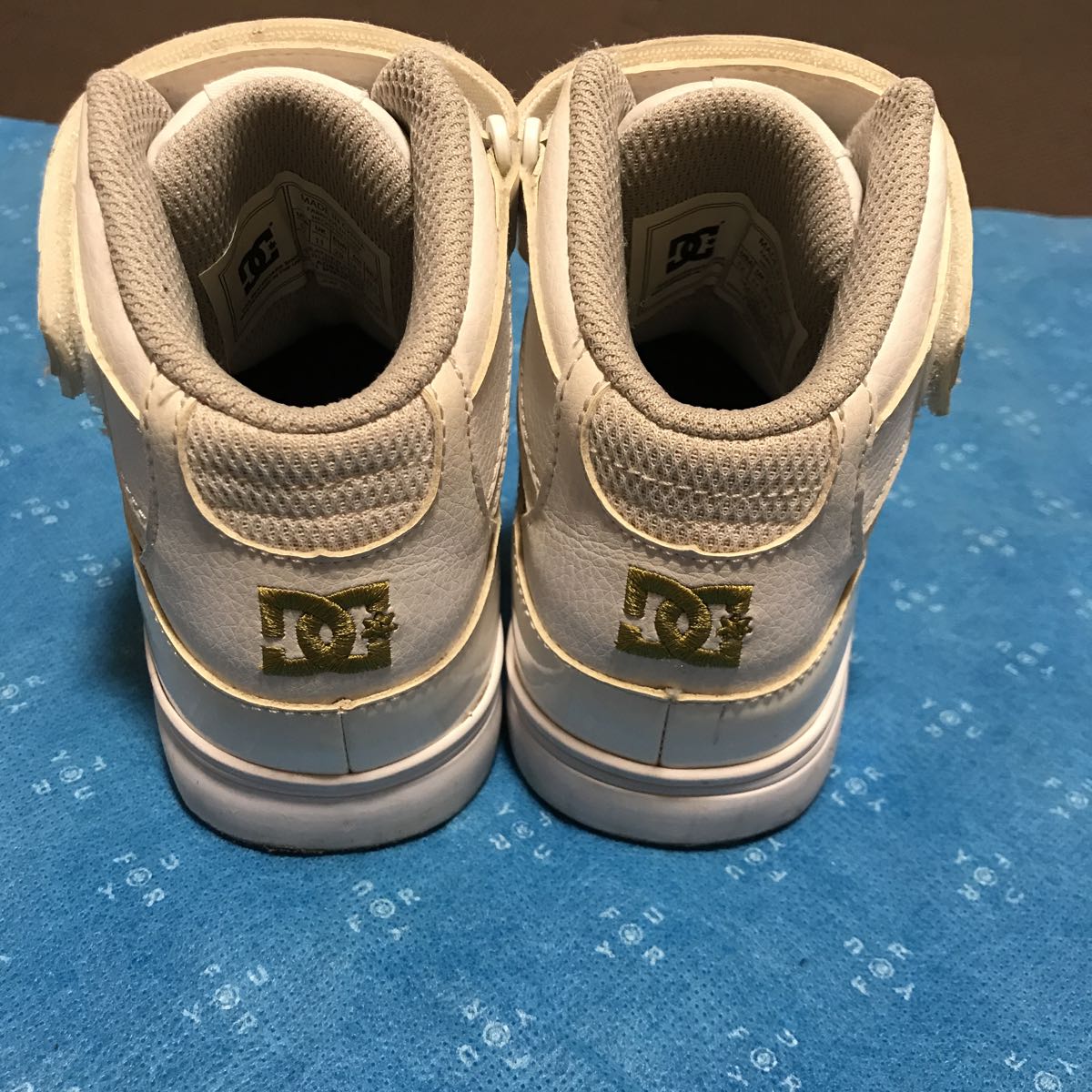 キッズ 18cm Dcシューズ ハイカットスニーカー ダンス 男女兼用 18センチ 18cm 売買されたオークション情報 Yahooの商品情報をアーカイブ公開 オークファン Aucfan Com