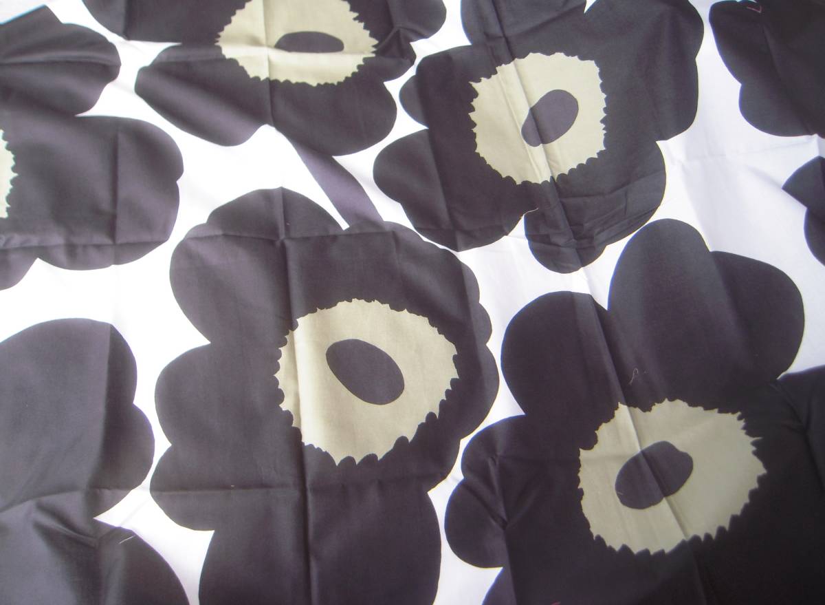 人気定番，本物保証 marimekko マリメッコ 端切れ 生地 布 100&times;132センチ UNIKKO ウニッコ 黒&times;白 ハギレ(マリメッコ)｜売買されたオークション情報、yahooの商品情報をアーカイブ公開 - オークファン その他