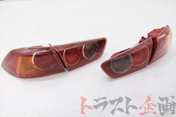 3706119 前期 純正 テール 左右セット ランサー GSR エボリューション10 CZ4A トラスト企画