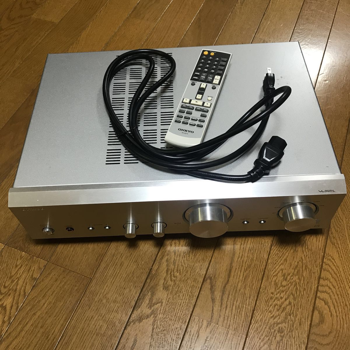 ONKYO/オンキョー A-973 プリメインアンプ リモコン付 電源OK 他動作