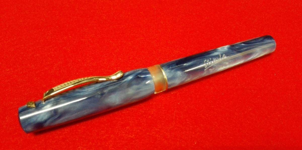 スティピュラ（Stipula）万年筆の特徴とおすすめモデル。書き味は