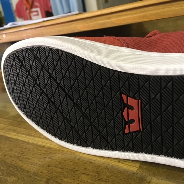 Supra スープラ スニーカー Chino Court 27 5cm 赤 ローカット スケートボード サーフィン 真木隼人 ジャスティンビーバー Deftech 武尊 27 5cm 売買されたオークション情報 Yahooの商品情報をアーカイブ公開 オークファン Aucfan Com