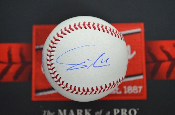 大谷翔平 イチロー×大谷翔平“直筆ダブルサイン”入り数量限定グッズも