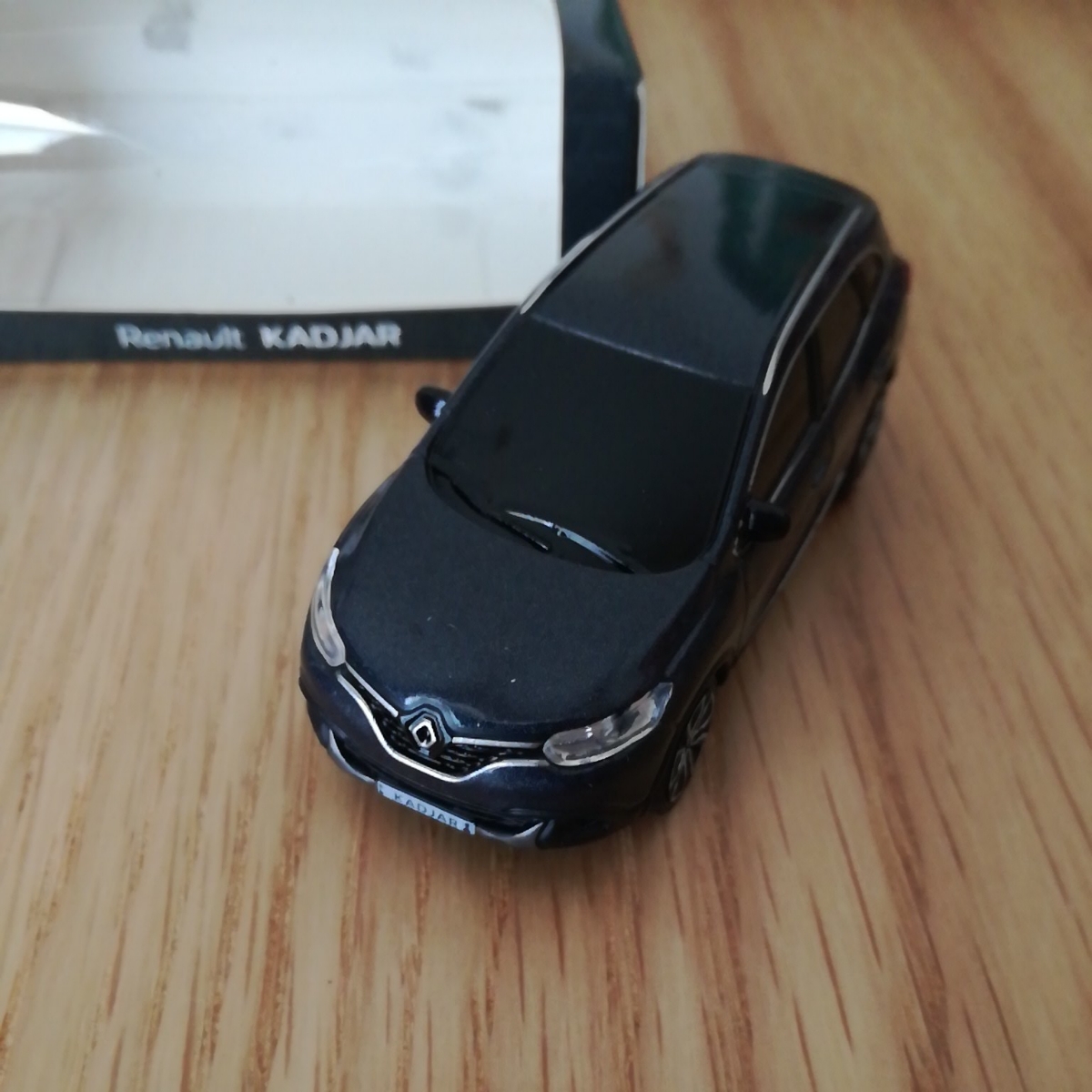 ルノー カジャー ミニカー非売品 RENAULT KADJAR _2