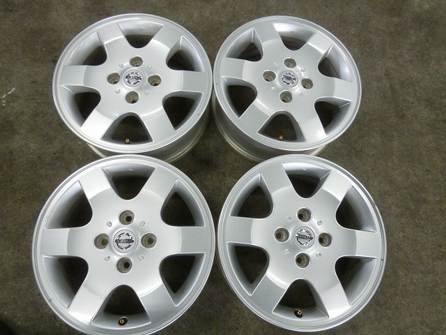 希少サイズ　日産Ｙ11ウィングロード純正アルミホイール16Ｘ6Ｊ　+45　4Ｈ　114.3　　