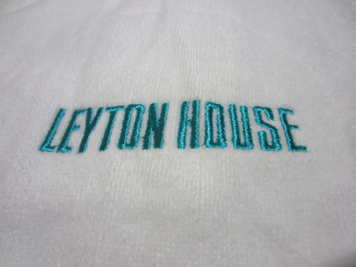 売れ筋】 レイトンハウス タオル 白 刺繍 未使用 LEYTON HOUSE RACING 