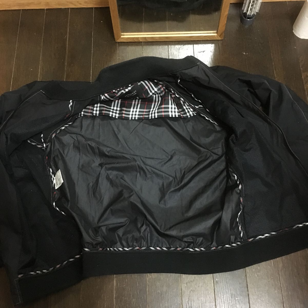 梅雨時期に最適！美品 4回程度使用 バーバリーブラックレーベル 