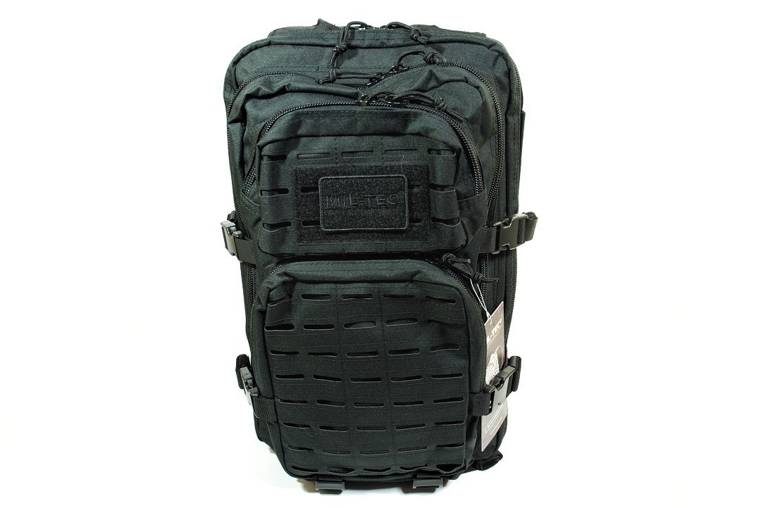 Mil-Tec タクティカルバッグ　ブラック・レザーカット・アサルトバックパック　ＬＧラージ
