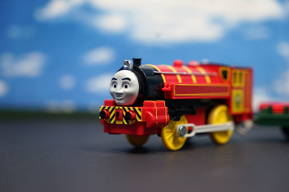 プラレールトミーきかんしゃトーマスの仲間 赤いビクターとクレーン車 セット 車両単品 売買されたオークション情報 Yahooの商品情報をアーカイブ公開 オークファン Aucfan Com