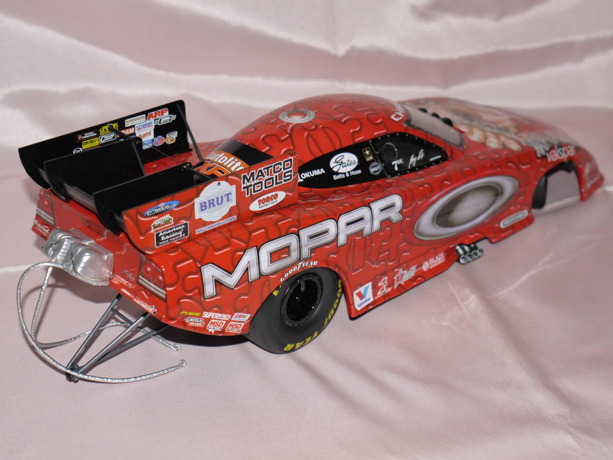 ☆レア1/16・MILESTONE製・NHRA・ドラックレース〃MOPAR/OAKLEY・DODGE