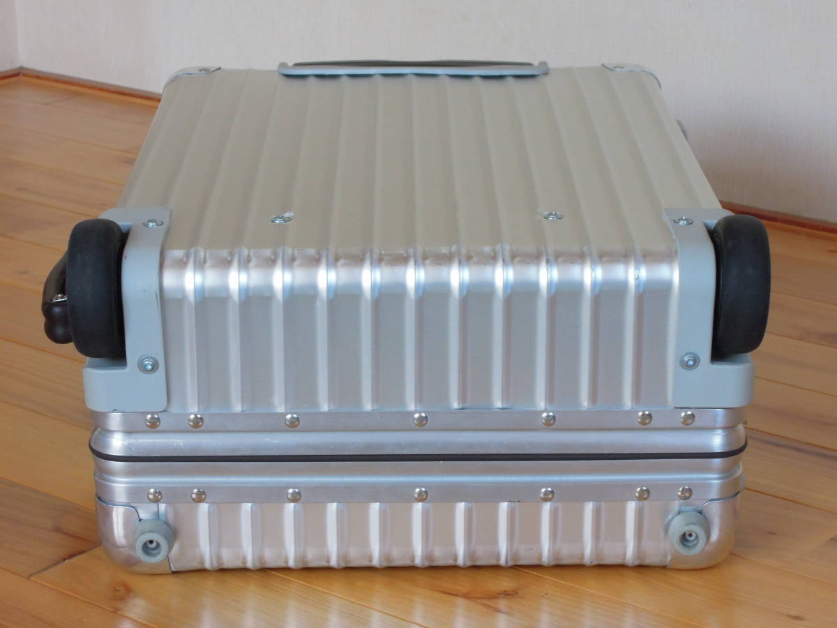 超美品!!廃番☆現行型 2輪☆クラシックフライト 35L リモワ☆RIMOWA