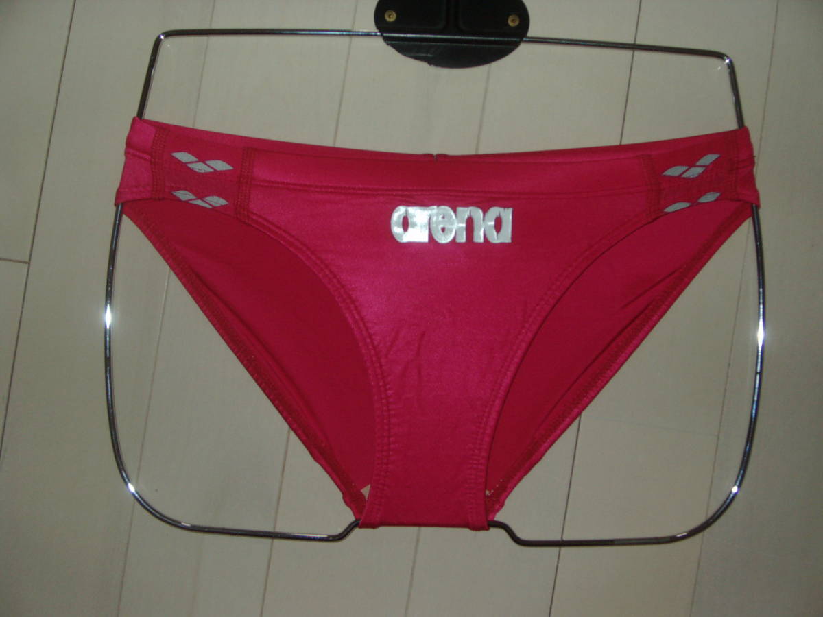 i*i様 美品 arena 初期nux ブーメラン 競泳水着 競パン 廃盤　激レ アリーナ 競パン ブーメラン型競泳水着 NUX 人気の廃盤モデル レア